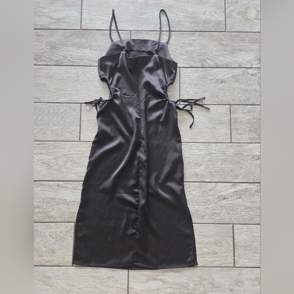 HOUSE OF HARLOW Satin Black Midi Slip Dress Small Side Keyhole Cutout Cocktail - Picture 5 of 12